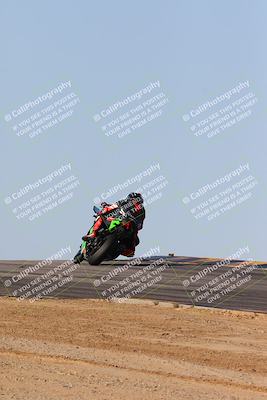 media/Feb-06-2025-Racers Edge (Thu) [[c17ed6f7b1]]/2-B Group/Session 4 End (Turn 10 Backside)/